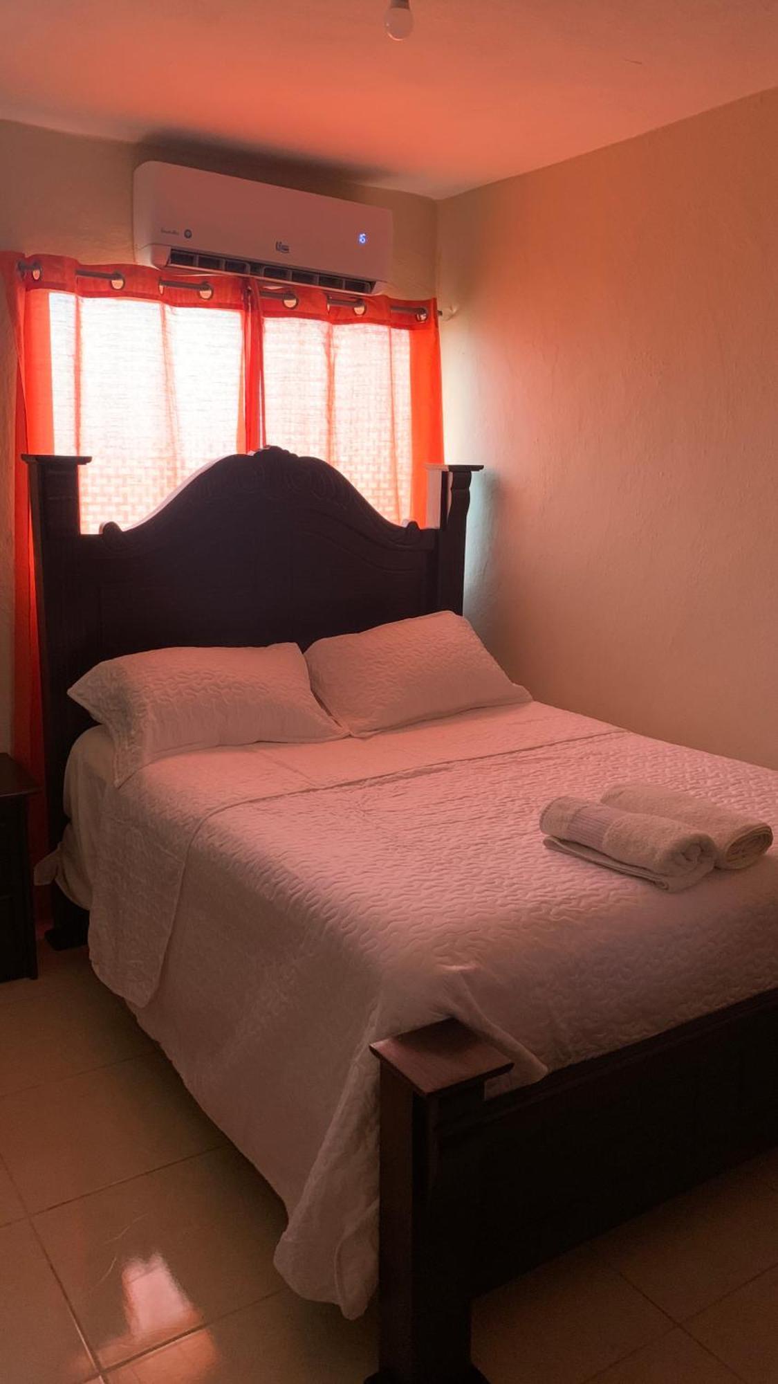 Apartahotel Dona Reyna: Convenient Santo Domingo Stay Near Las Americas Airport El Higo Exterior photo