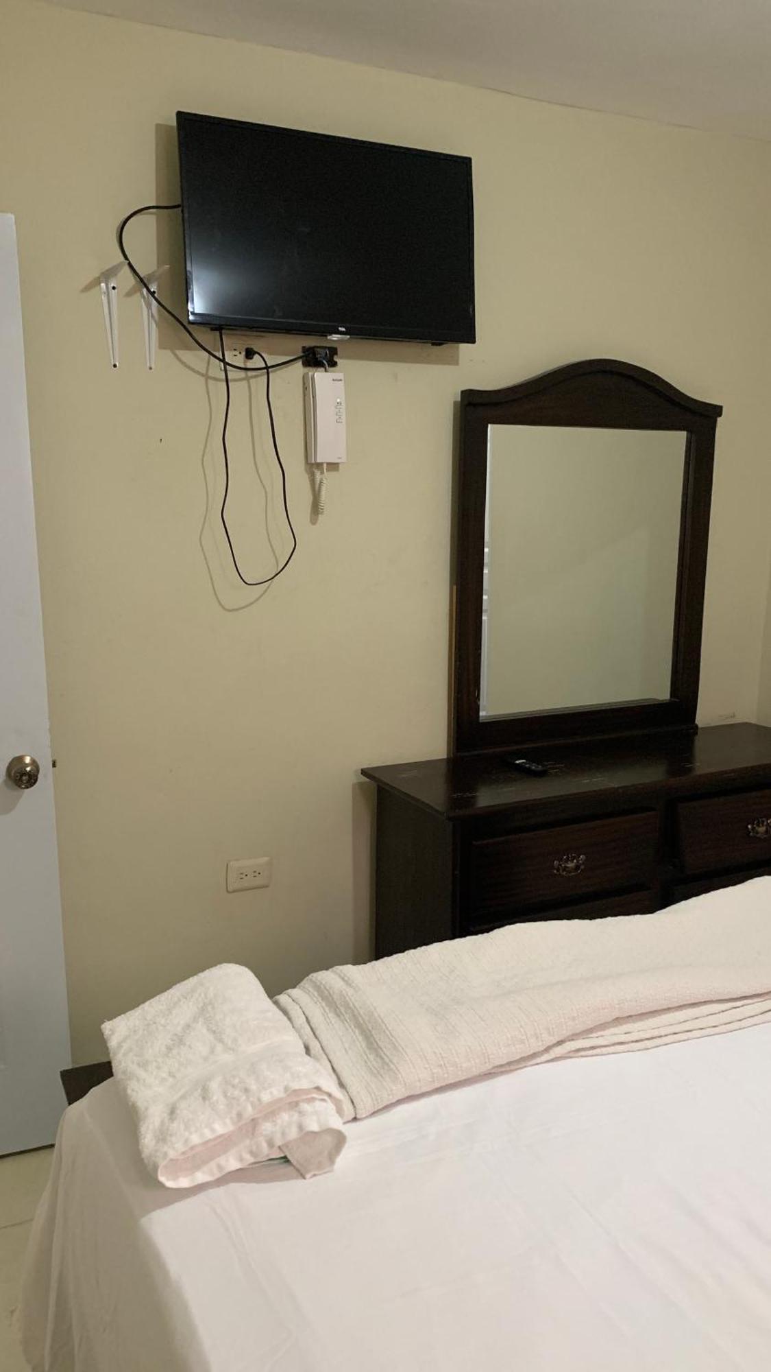 Apartahotel Dona Reyna: Convenient Santo Domingo Stay Near Las Americas Airport El Higo Exterior photo